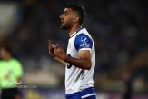 بابایی با دسته گل به سمت استقلالی‌ها رفت!