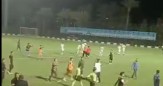 ماجرای فیلم جنجالی از درگیری بافق در لیگ جوانان؛ از پنالتی تا ورود تبر به زمین!