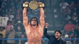۱۸ سال گذشت؛ وقتی گریت کالی، غول هندی WWE، قهرمان کمربند سنگین وزن شد!